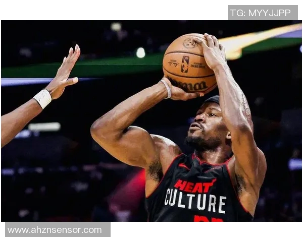 吉米巴特勒带领热火队再创辉煌展现领袖魅力与拼搏精神