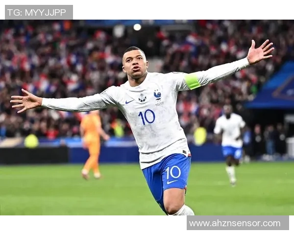 姆巴佩引领足球新时代的崛起与挑战分析 姆巴佩引领足球新时代的崛起与挑战分析