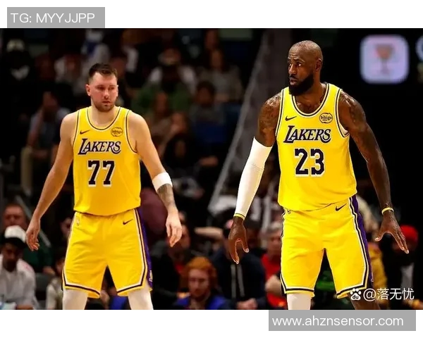 湖人对阵国王的绝杀精彩回放全程录像分享与分析 湖人对阵国王的绝杀精彩回放全程录像分享与分析