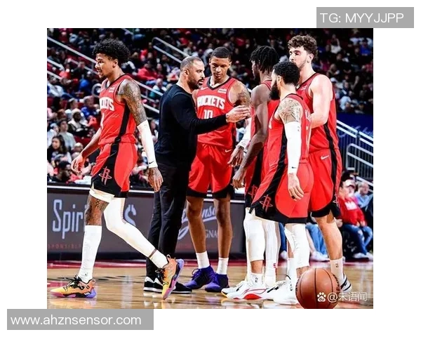 火箭与勇士精彩对决回顾NBA录像带你重温比赛瞬间 火箭与勇士精彩对决回顾NBA录像带你重温比赛瞬间