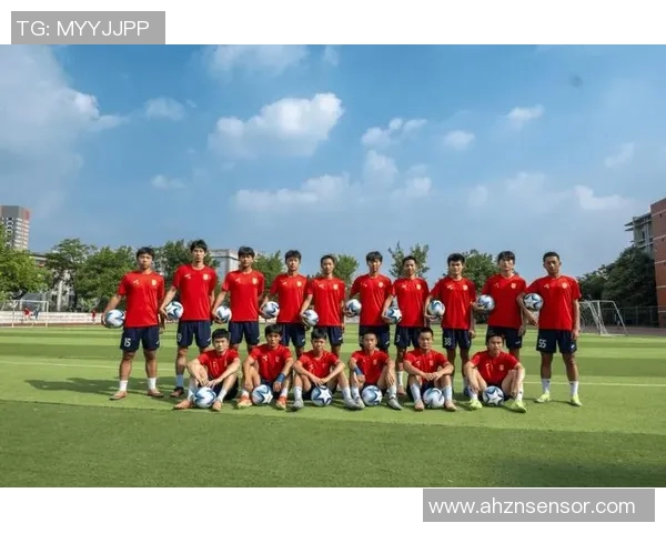 重庆足球队荣登足球状态排行榜第一名引发热议