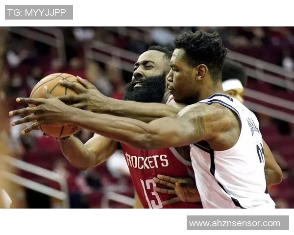 18火箭与勇士激战正酣比分悬念不断引发球迷热议 18火箭与勇士激战正酣比分悬念不断引发球迷热议